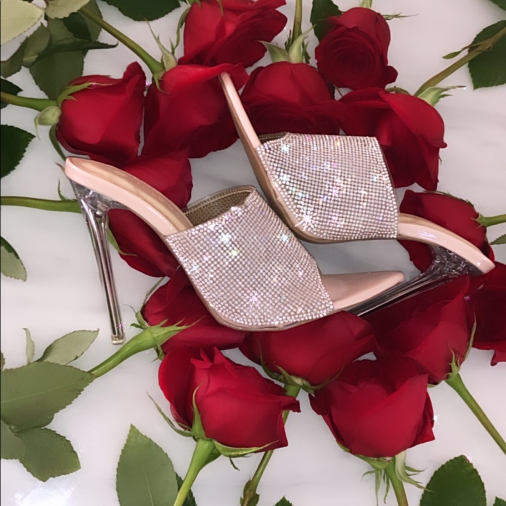 COPY - Nude sparkle heels